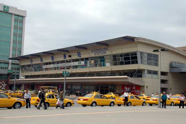 高雄駅